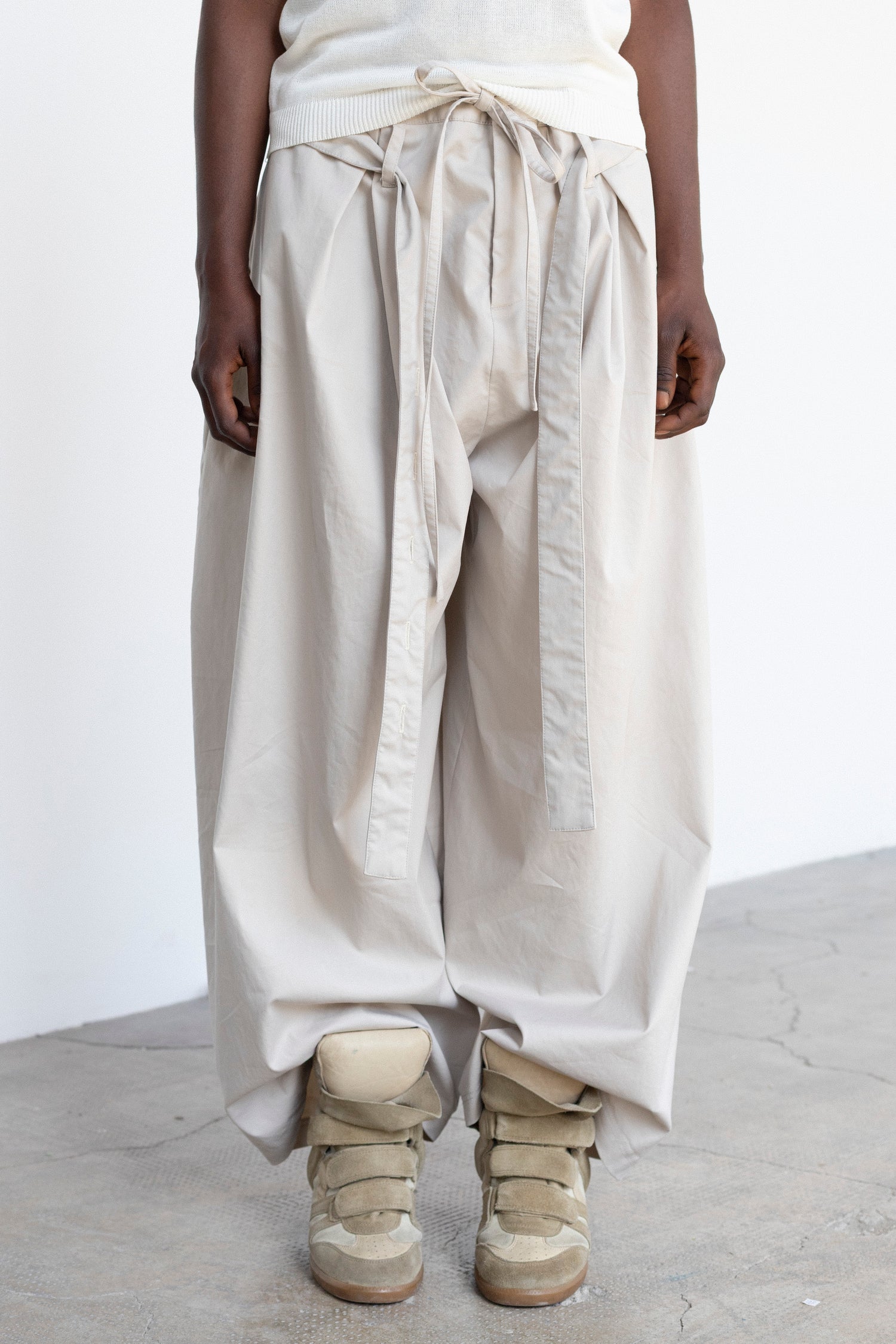 beige t2º pants