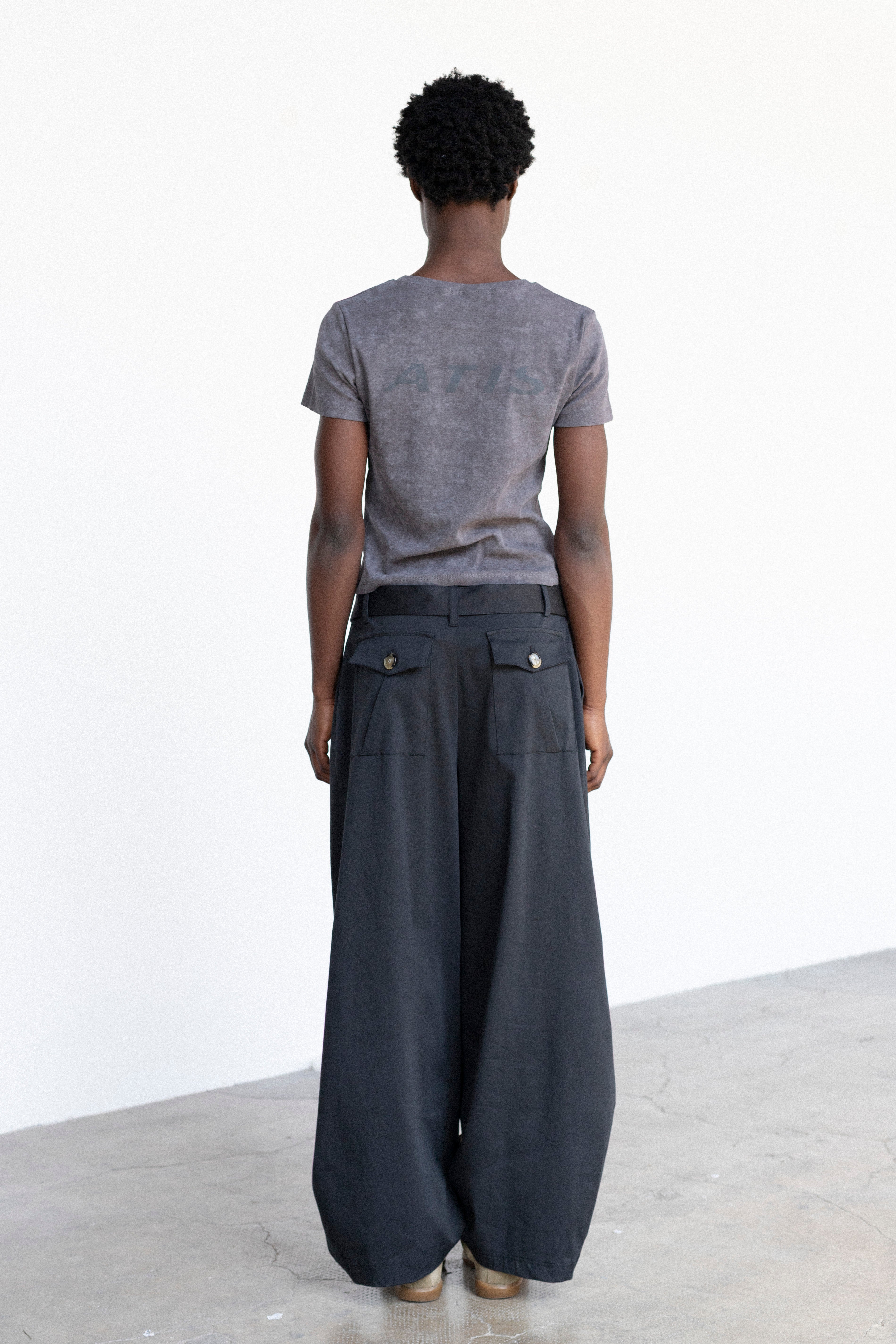 black t2º pants